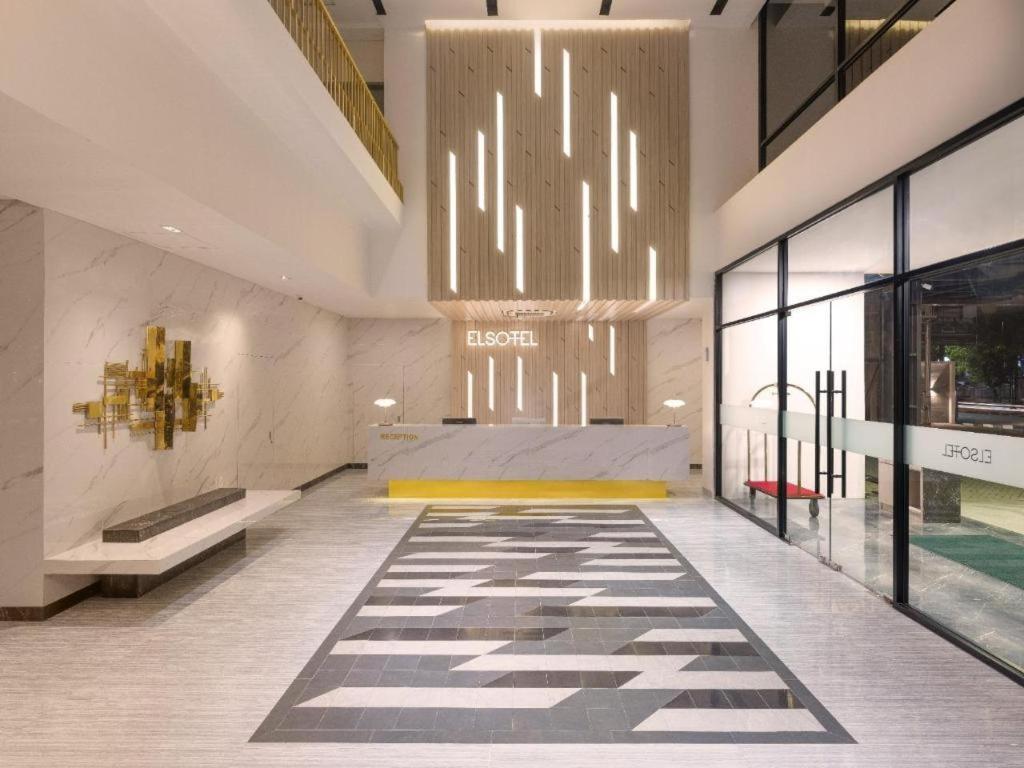 Elsotel Purwokerto By Daphna Management Zewnętrze zdjęcie