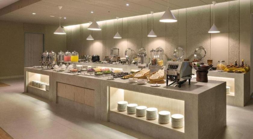 Elsotel Purwokerto By Daphna Management Zewnętrze zdjęcie