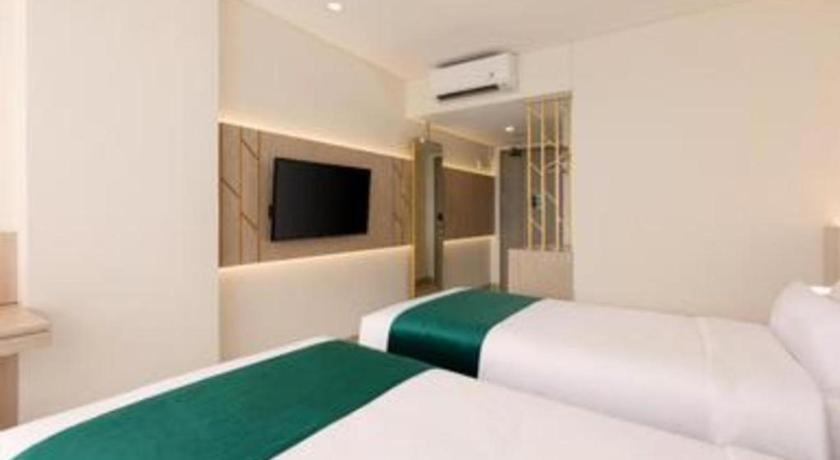 Elsotel Purwokerto By Daphna Management Zewnętrze zdjęcie
